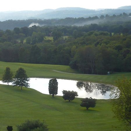 Inn At Lenape Heights-Golf Resort And Event Center Ford City Eksteriør billede